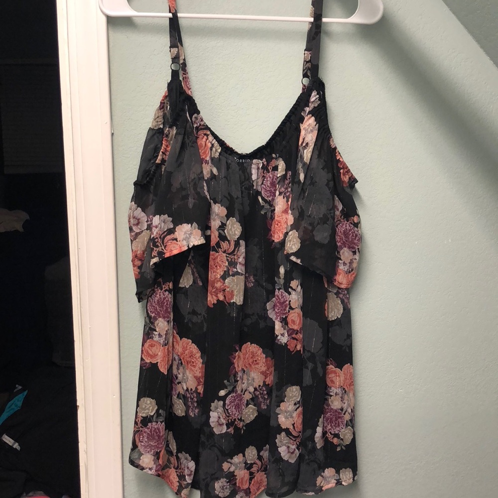 Torrid tank with open short sleeves